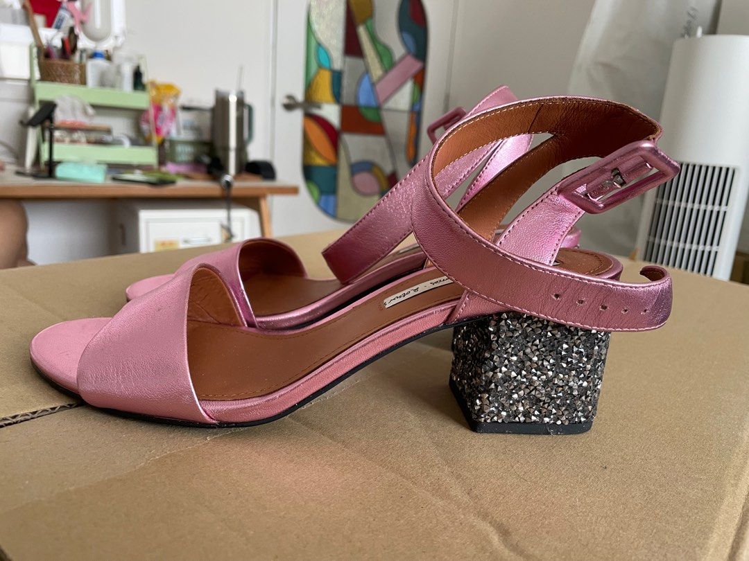 Pink brand sandals cheap