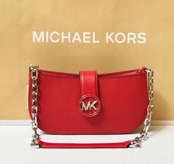 CARMEN POUCHETTE (Category: Luxury Bags & Wallets) located in Manila. Submitted by lovieauthenticmerchandise (Listing ID 1315642472, Image 1). Description: .