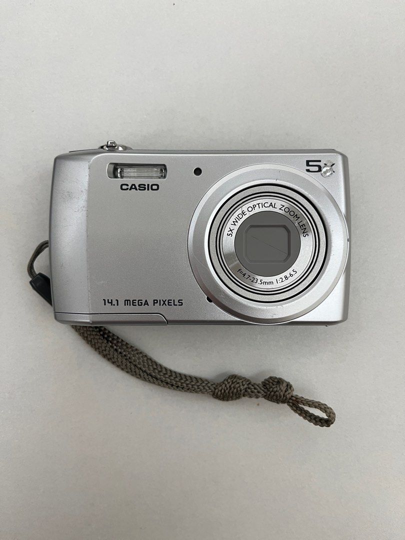 Casio Exilim 14.1 Mega Pixel 5x wide optical zoom lens Digital Camera