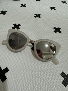(Category: ) located in . Submitted by mommashi (Listing ID 1315689113, Image 1). Description: .