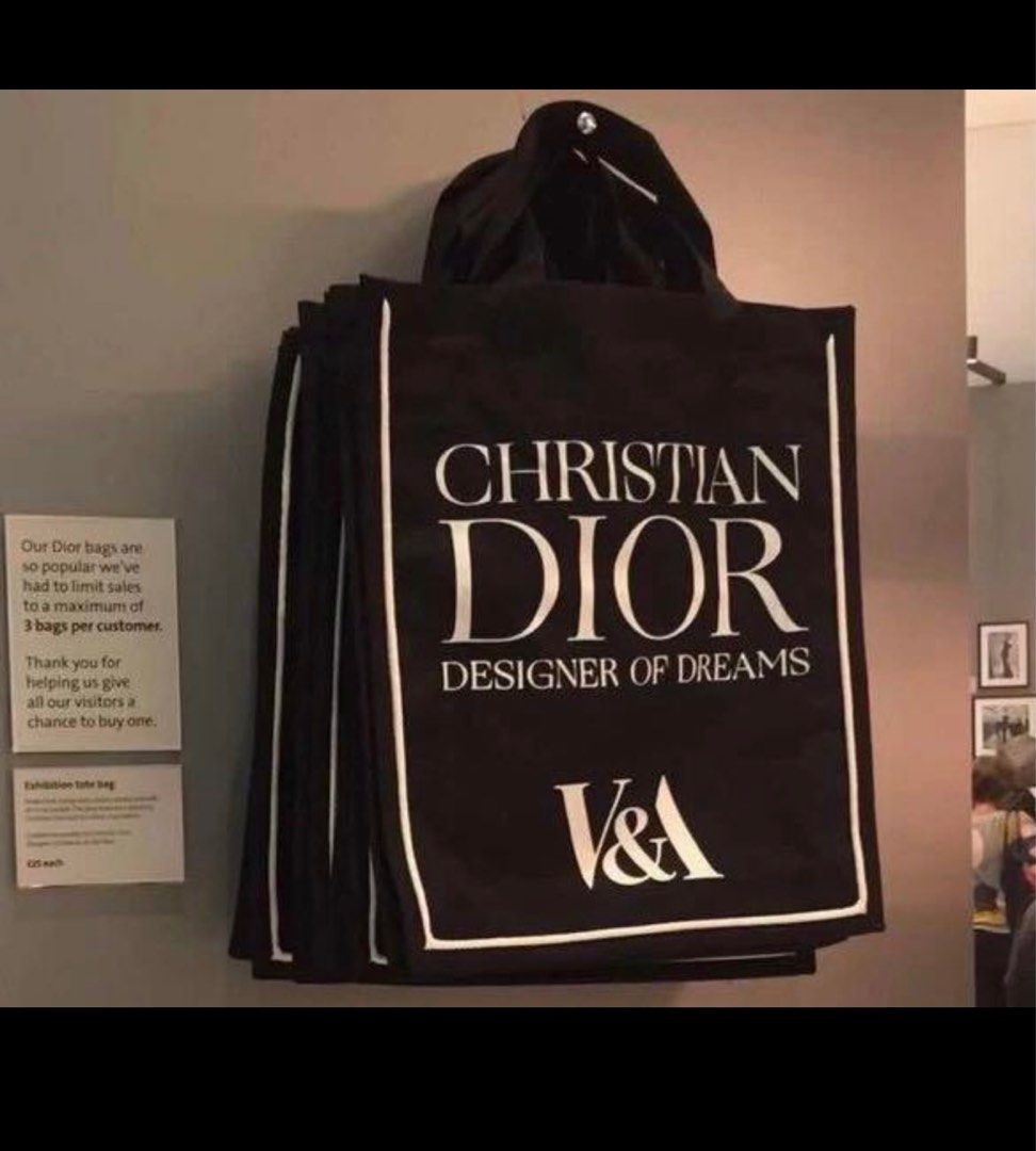 Dior v&a tote best sale