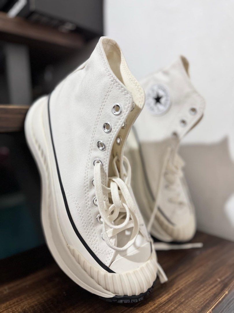 Converse Chuck 70 AT-CX (Egret White) ☆ (Category: Sneakers) located in Caloocan City. Submitted by steftaleon (Listing ID 1315549357, Image 2). Description: ✹ brand new but no box 📦 ✹ ordered from converse website usa! 🇺🇸 ✹ price is slightly negotiable ✹ RFS — wrong size for my nephew ✹ SIZE: 7.5 (Men) | 9 (Women) | 25.5cm ✹ shipping c/o buyer ✹ MOP: Gcash / BPI tags: aesthetic, converse, chuck taylor, y2k, 90s fashion, retro, pinterest, crea