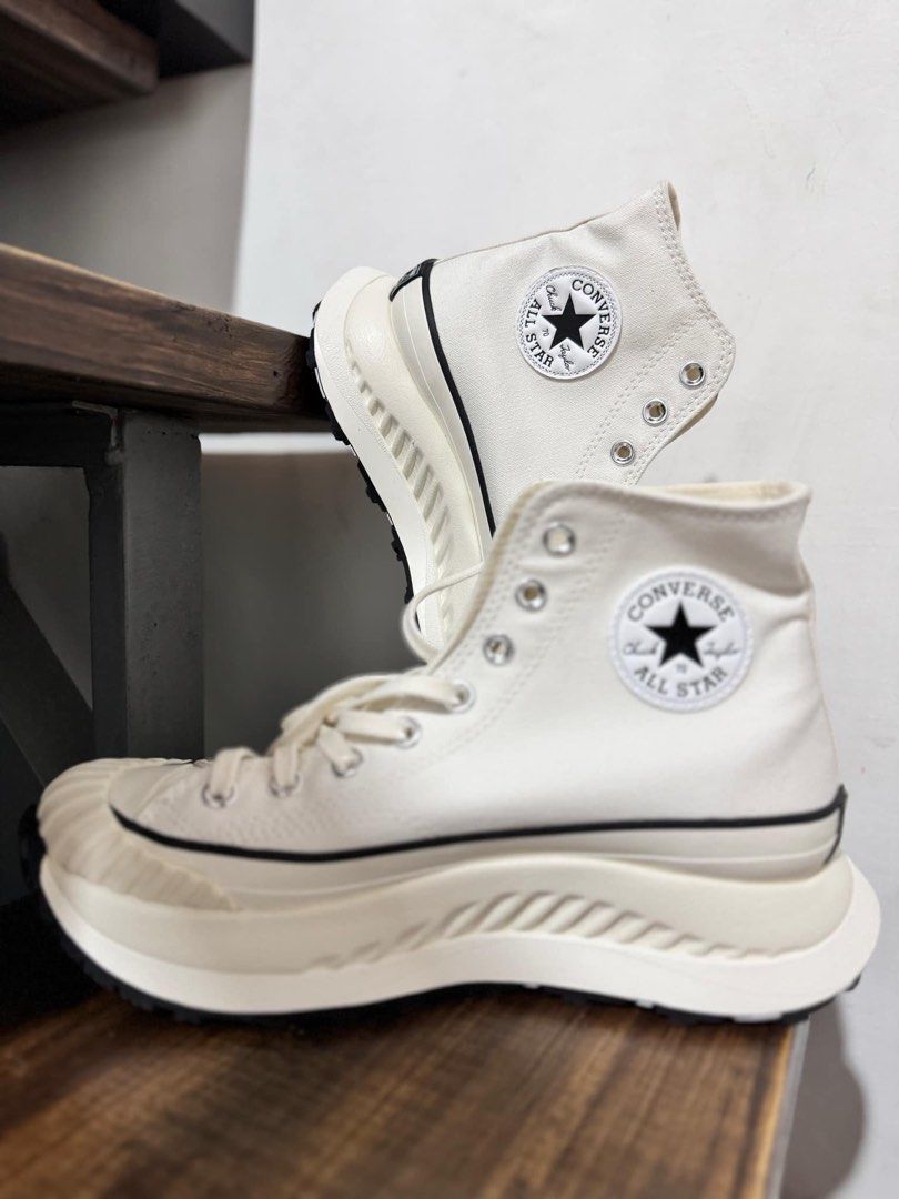 Converse Chuck 70 AT-CX (Egret White) ☆ (Category: Sneakers) located in Caloocan City. Submitted by steftaleon (Listing ID 1315549357, Image 1). Description: ✹ brand new but no box 📦 ✹ ordered from converse website usa! 🇺🇸 ✹ price is slightly negotiable ✹ RFS — wrong size for my nephew ✹ SIZE: 7.5 (Men) | 9 (Women) | 25.5cm ✹ shipping c/o buyer ✹ MOP: Gcash / BPI tags: aesthetic, converse, chuck taylor, y2k, 90s fashion, retro, pinterest, crea