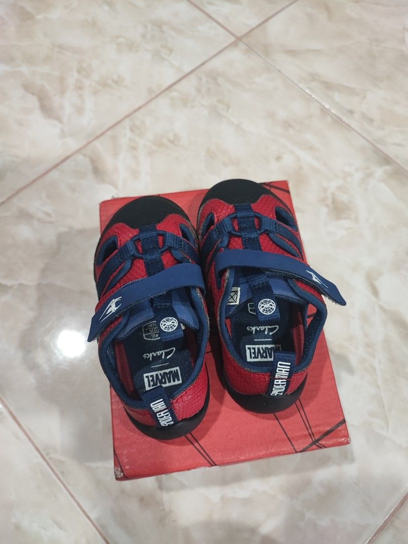 clarks marvel shoes