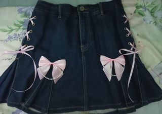 (Category: ) located in . Submitted by jera__finds (Listing ID 1315602881, Image 1). Description: .
