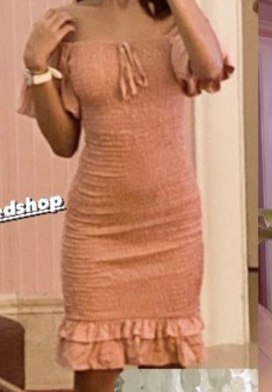 DRESS (GET SPOTTED) (Category: Dresses) located in Manila. Submitted by miffsies (Listing ID 1315554953, Image 2). Description: Orig price 995 Used once only Pwede siyang off shoulder Small-medium.