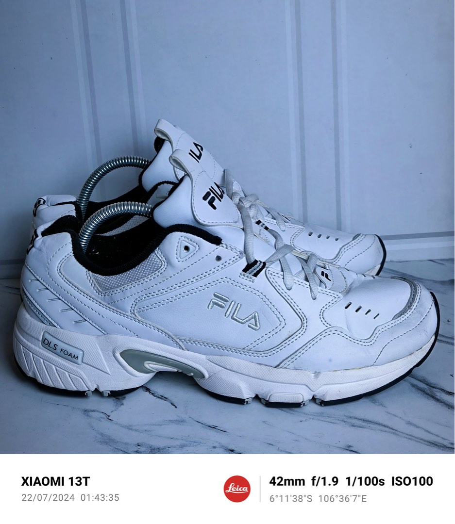Fila DLS Foam Ori size 43 44 Fesyen Pria Sepatu Lainnya di Carousell