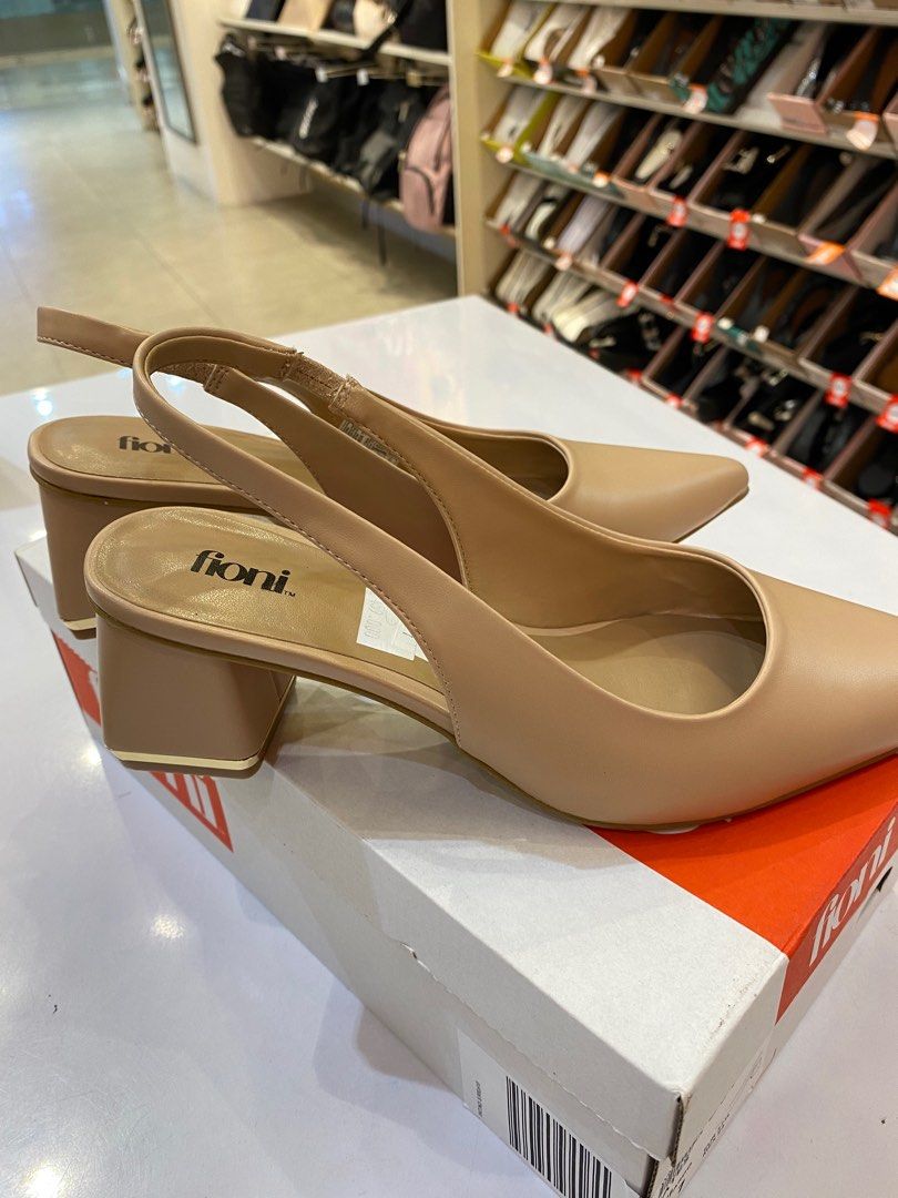 Fioni fates heels by payless 37 5