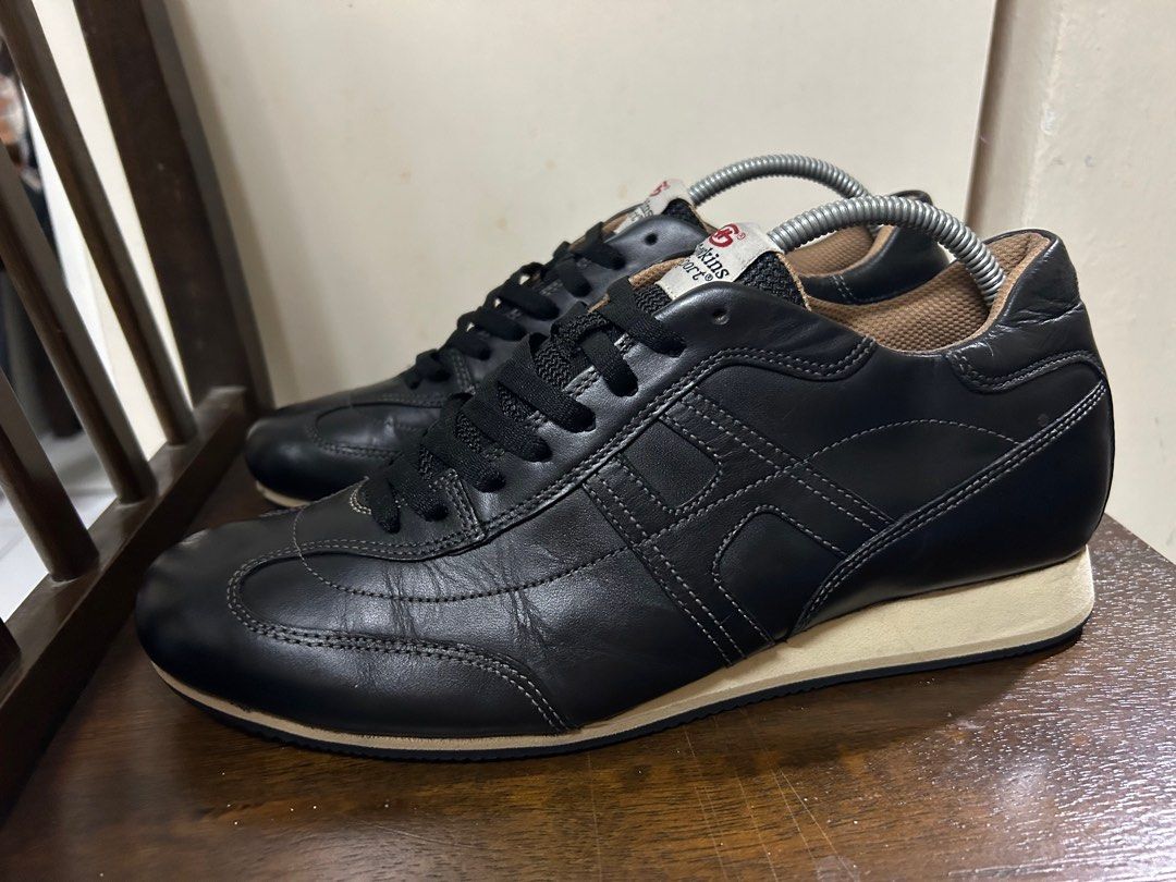 Hawkins sport shoes shop