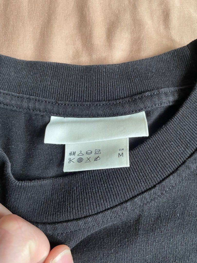 H&M plain oversized shirt (Category: Tshirts & Polo Shirts ) located in Manila. Submitted by johnille (Listing ID 1315540170, Image 2). Description: actual pics posted dimension: 23.5 armpit to armpit x 29 length in inches 500+SF or meetup at trinoma/vertis north payment first before ship. .