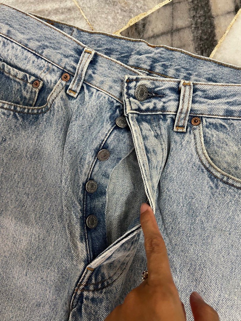 Levis 501 34 30 jeans Men s Fashion Bottoms Jeans on Carousell