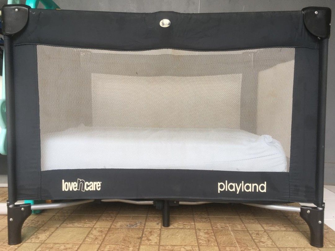 Love n care playland travel cot Bayi Anak Ranjang Bayi di Carousell