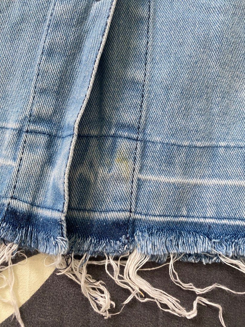 MANGO Buttoned Long Denim Skirt with Frayed Hem (Category: Skirts) located in Pasig City. Submitted by melodicfluff (Listing ID 1315573862, Image 3). Description: 〰️ worn a few times 〰️ with minor flaws but otherwise in good condition (please refer to the next photos) ⚠️PLEASE READ BEFORE SENDING A PM!⚠️ 〰️ Kindly take note that these are preloved and stored in the closet for quite some time already. ‼️PLEASE DO NOT TRANSACT IF SENSITIVE TO MINOR