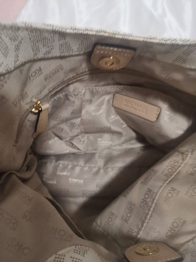 Michael Kors Should bag - Used once only, Luxury, Bags  display picture 1