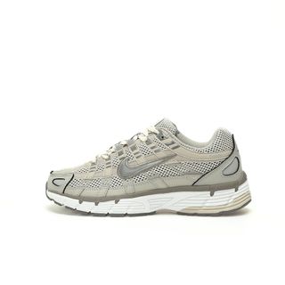 (Category: ) located in . Submitted by sneakers-shop (Listing ID 1315645642, Image 1). Description: .