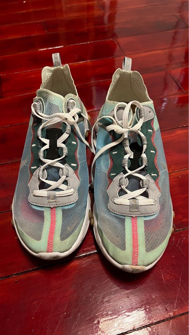 Nike react element 87 （分類：波鞋）位於 Hong Kong。 由 palaz 提交（商品編號 1315668365，圖片 2）。簡介： US 9.5 盒已不見。