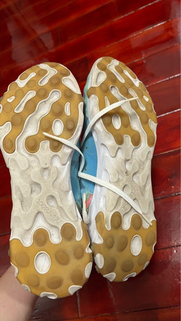 Nike react element 87 （分類：波鞋）位於 Hong Kong。 由 palaz 提交（商品編號 1315668365，圖片 5）。簡介： US 9.5 盒已不見。