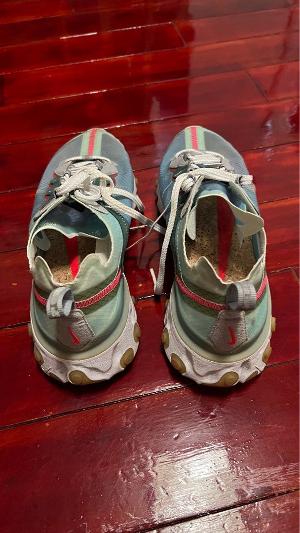 Nike react element 87 （分類：波鞋）位於 Hong Kong。 由 palaz 提交（商品編號 1315668365，圖片 4）。簡介： US 9.5 盒已不見。