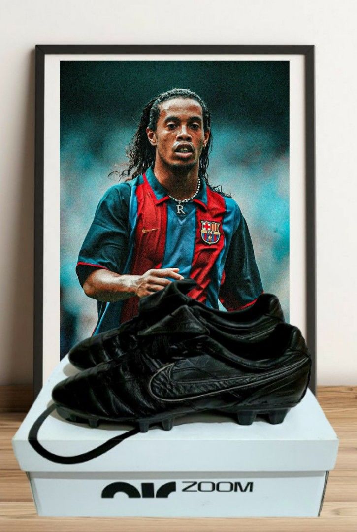 Nike legend blackout shop