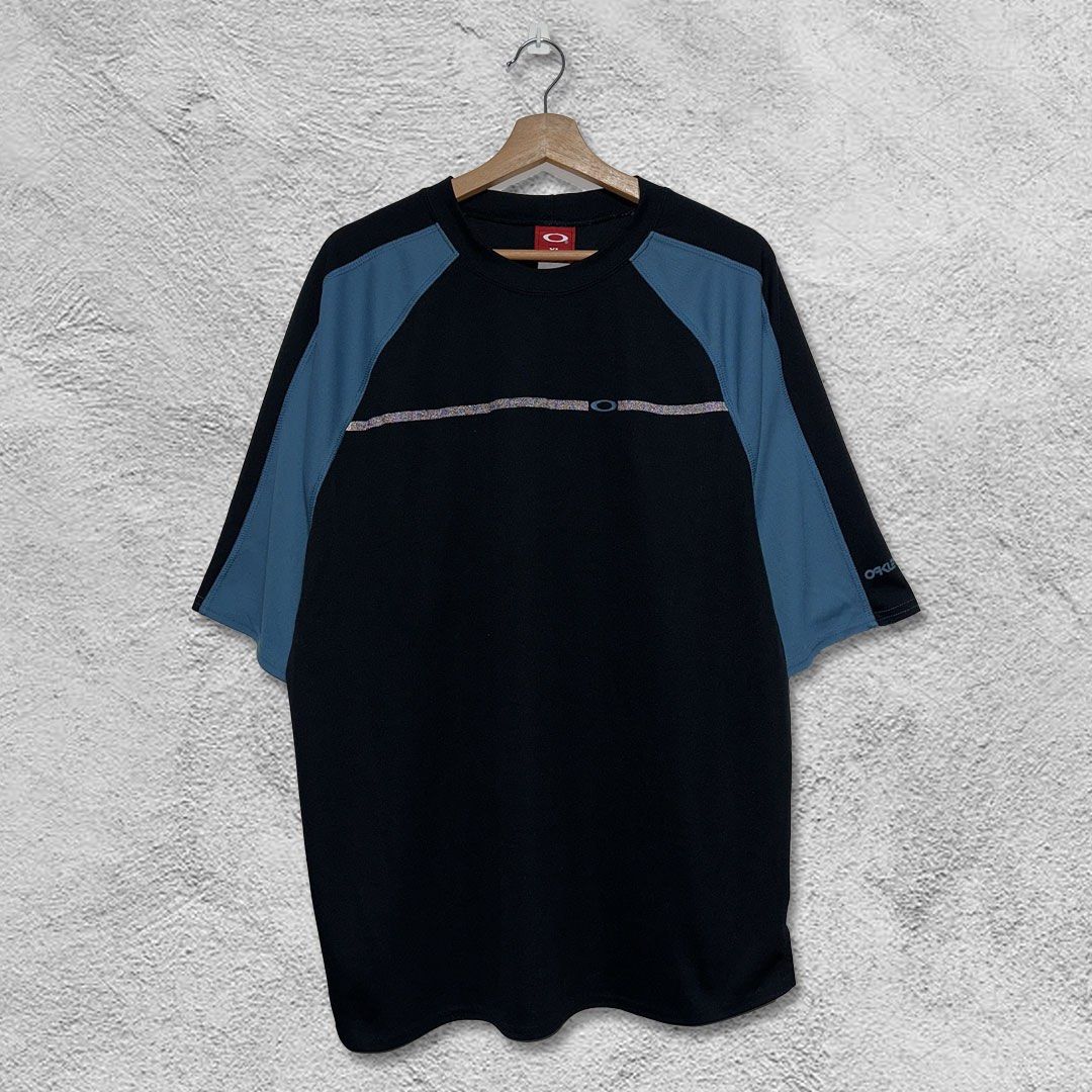 Oakley Dri-fit Tee, Men's Fashion, Tops Sets, Tshirts Polo