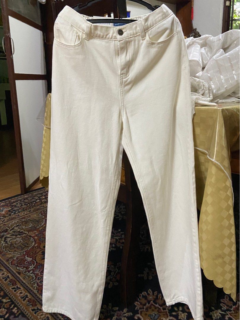 Penshoppe Wide Leg Pants (Category: Other Bottoms) located in Daraga. Submitted by jen.nini (Listing ID 1315591079, Image 2). Description: with tag brand new 24-27 with garter sa back ng pants.