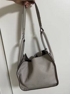 （分類：）位於 。 由 8vudt 提交（商品編號 1315617552，圖片 1）。簡介： 。