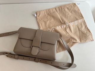 （分類：）位於 。 由 riverthamese 提交（商品編號 1315577897，圖片 1）。簡介： 。