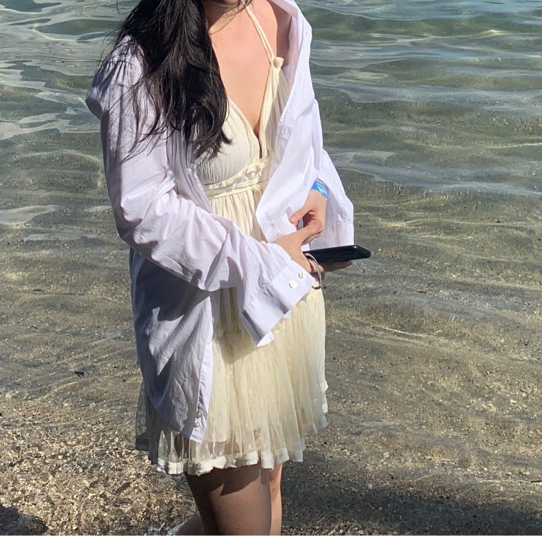 summer white flowy beach dress vintage