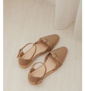 (Category: ) located in . Submitted by shoppe90 (Listing ID 1315524898, Image 1). Description: .