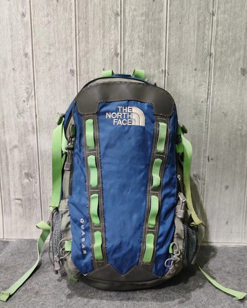 The north face quasar top