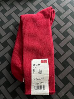 Uniqlo red socks
Red socks
Christmas present
Festive atmosphere
Best for Christmas present
New year present
New Year's gift629767200121621125