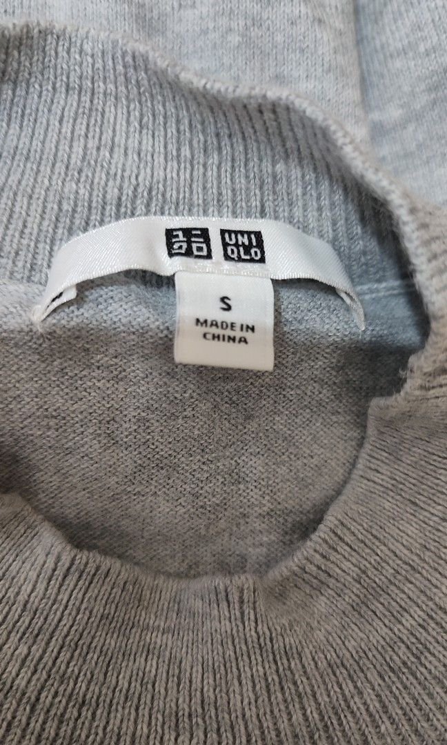 Uniqlo sleeveless (knit) (Category: Sleeveless) located in Pateros City. Submitted by popop (Listing ID 1315589222, Image 2). Description: like new.
