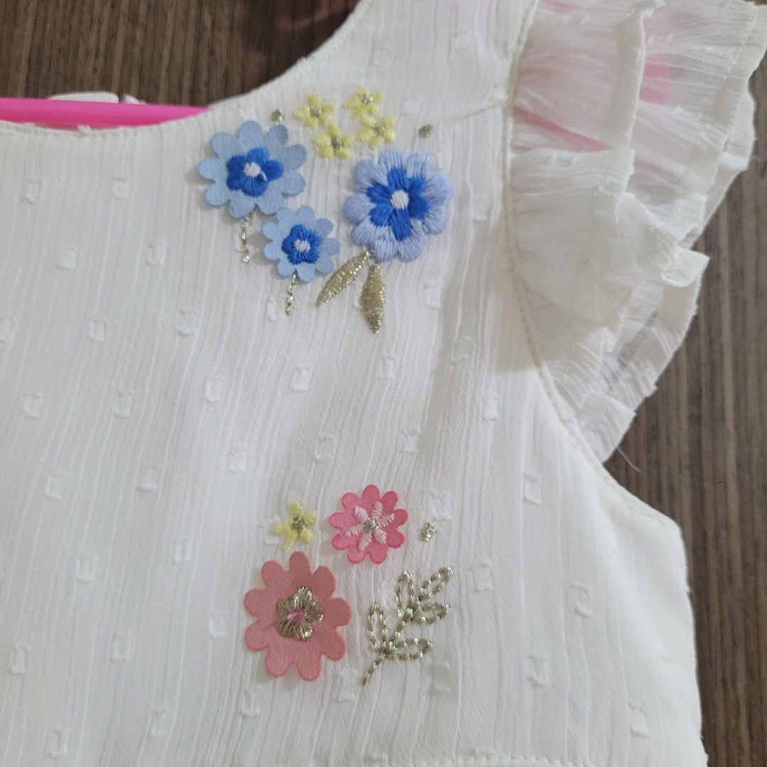 White floral dress M S UK 2 3 yrs Babies Kids Babies Kids Fashion on Carousell
