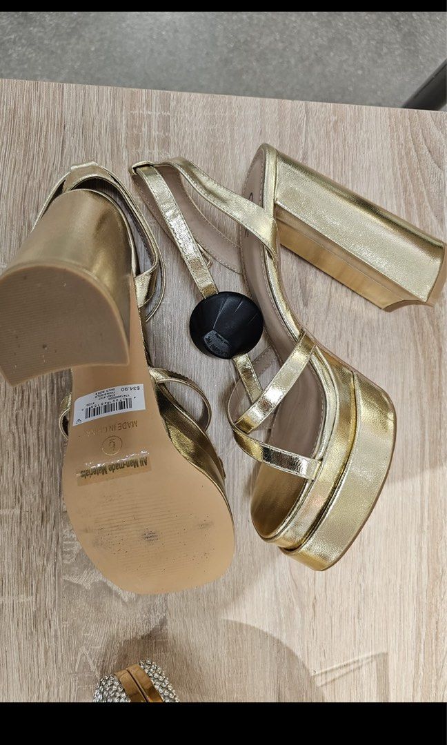 Windsor gold heels sale
