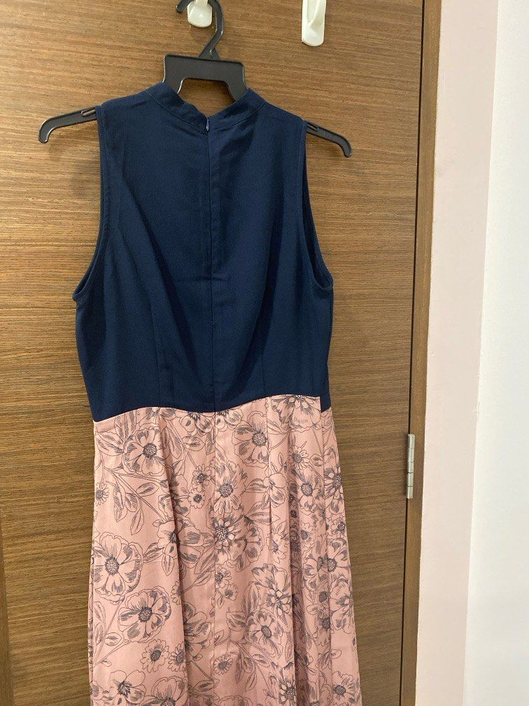 Zalora midi dress Women s Fashion Dresses Sets Dresses on Carousell