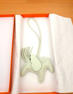 （分類：）位於 。 由 ella_1238 提交（商品編號 1315797092，圖片 1）。簡介： 。