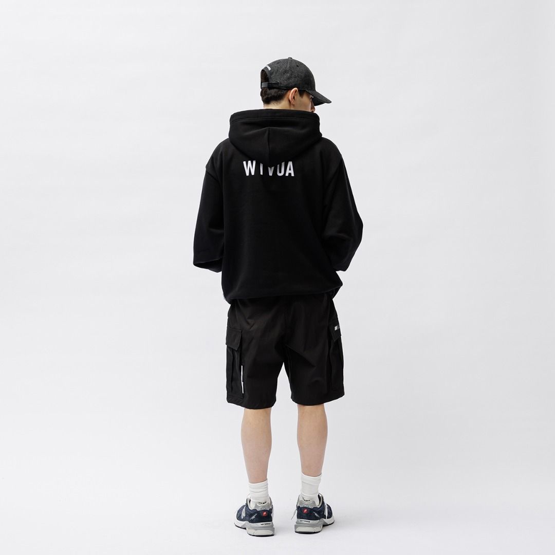 黑色WTAPS 241 ATDT-CSM02 SIGN / HOODY / COTTON. TSSC. BLACK 前後 