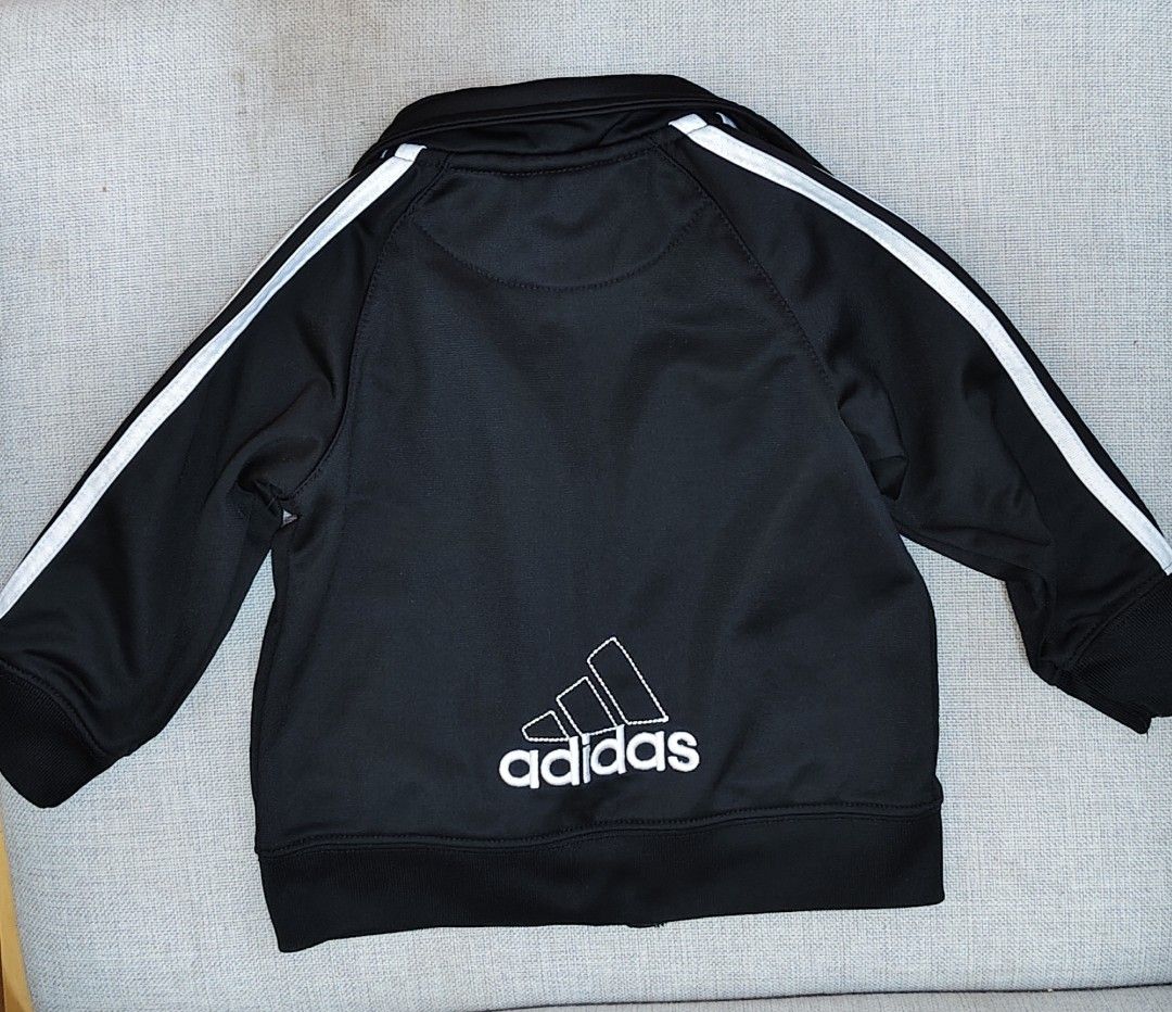 Adidas for kids 1 yr old (Category: Babies & Kids Fashion) located in Cabanatuan. Submitted by maddiesstuff (Listing ID 1315783546, Image 3). Description: adidas jacket for boys 1 yr old.