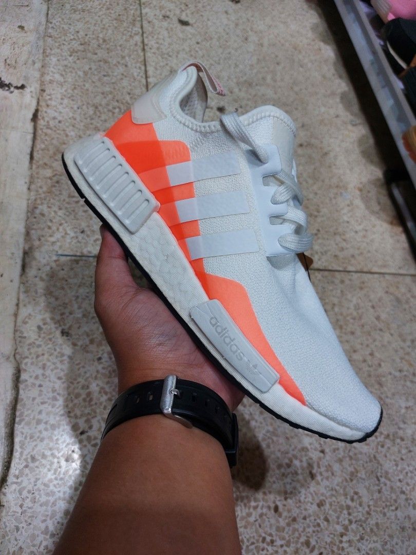 Adidas Originals NMD R1 'White Solar Red' (8.5 US M), Men's Fashion,  Footwear, Sneakers on Carousell