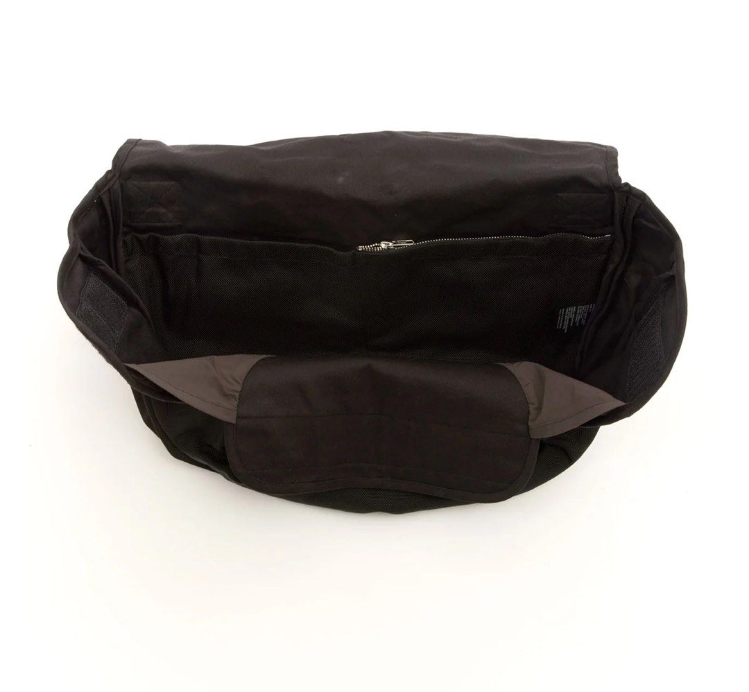 AFFXWRKS Rabin Messenger Bag, 男裝, 袋, 小袋- Carousell AFFXWRKS Rabin Messenger Bag, 男裝, 袋, 小袋- Carousell