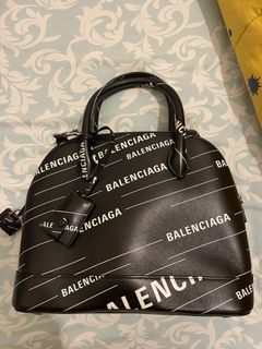 (Category: ) located in . Submitted by preloved.db (Listing ID 1315865560, Image 1). Description: .