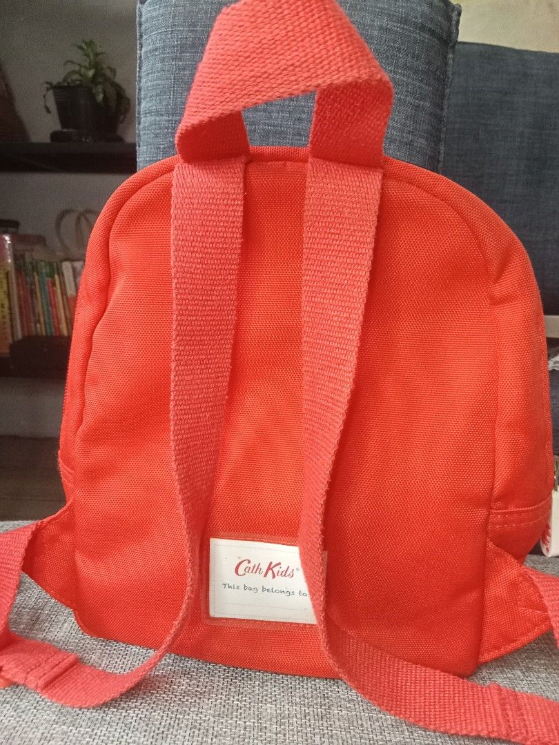 Cath Kidston Super Dog Superhero Mini Backpack Bag (Category: Diaper Bags & Wetbags) located in Quezon City. Submitted by theygrowupsofast (Listing ID 1315736010, Image 3). Description: Very very cute! My son used this bag for nursery school but only once in a while. This one is an original piece, as will be obvious when you see it in person. Superb quality materials used and good craftsmanship. The last pic is the bag turned inside out-- you'll 