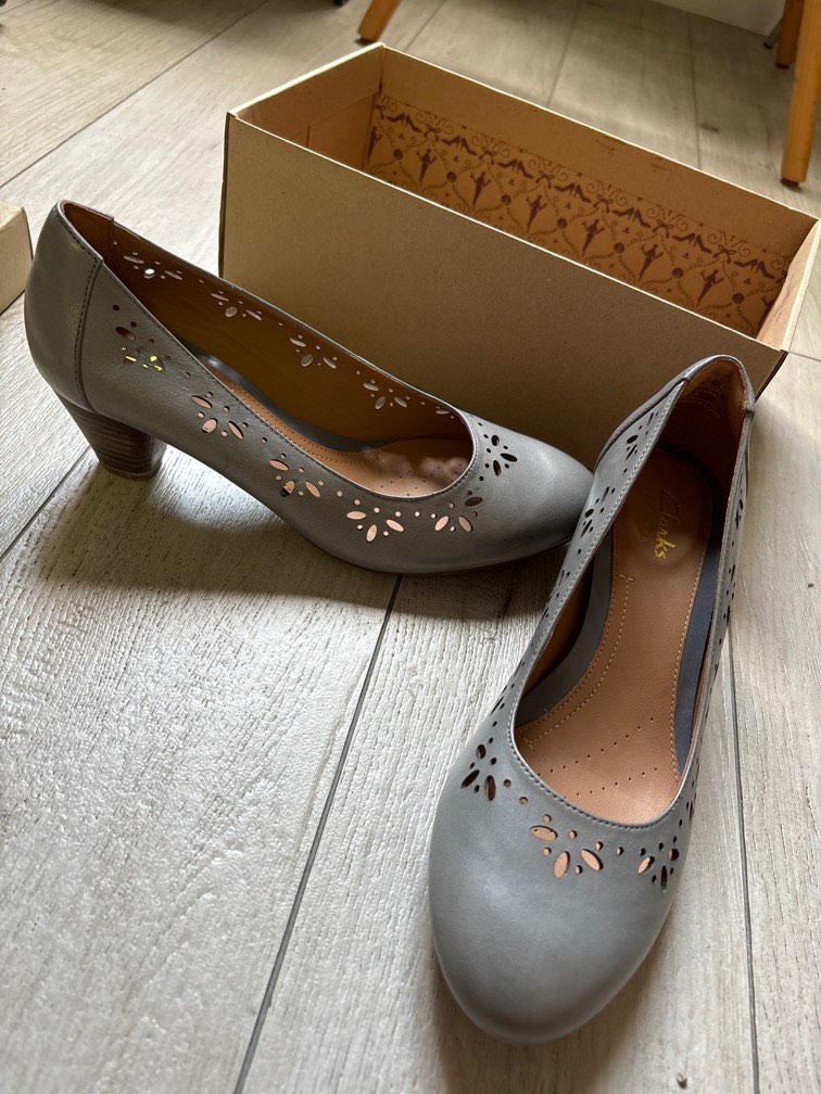 Clarks grey heels 2025