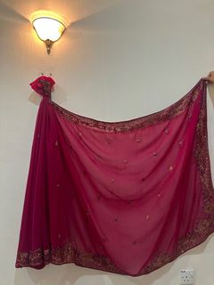 (Category: ) located in . Submitted by dresses_n_chics (Listing ID 1315842352, Image 1). Description: .