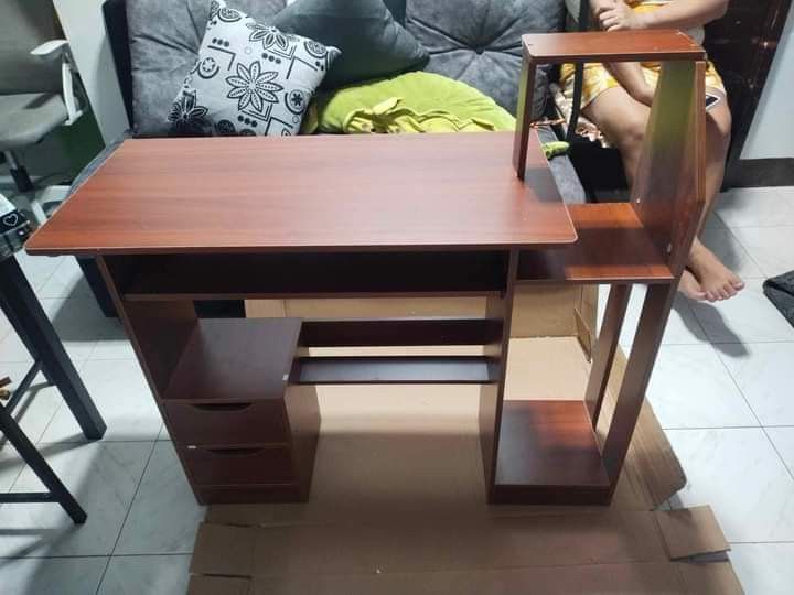 Desktop Computer Table (Category: Tables & Sets) located in Manila. Submitted by redonlineshop (Listing ID 1315775010, Image 2). Description: Desktop Table Php 1500 multifunction computer table with dawer and shelves ✔materials: medium density fiber ✔Size: 100x40x92cm with keyboard holder ✔easy to assemble with manual and tools BRAND NEW ONHAND and Ready to Deliver Accept Gcash payment/COD Same day delivery + SF.