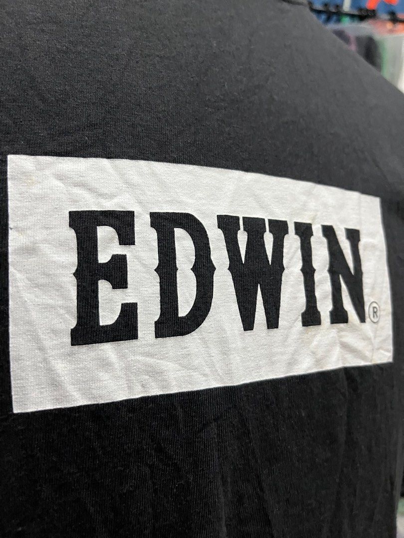 EDWIN (Category: Tshirts & Polo Shirts) located in Kuala Lumpur. Submitted by daddyepy (Listing ID 1315854248, Image 3). Description: EDWIN cun² punya.. Pit 21/28 Condition tegap.