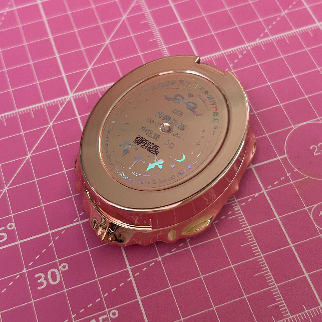 flower knows strawberry rococo series embossed blush (Category: Makeup) located in Makati City. Submitted by 097buys (Listing ID 1315728872, Image 3). Description: shade: 03 classic ballet used only a few times but still almost brand new with box.