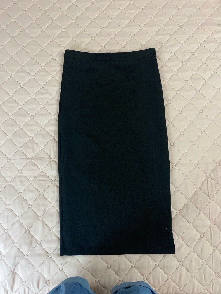 BODYCON SKIRT FOREVER 21 BLACK LONG SKIRT PENCIL CUT SKIRT ELEGANT SKIRT CLASSY SKIRT BLACK SKIRT Women s Fashion Bottoms Skirts on Carousell