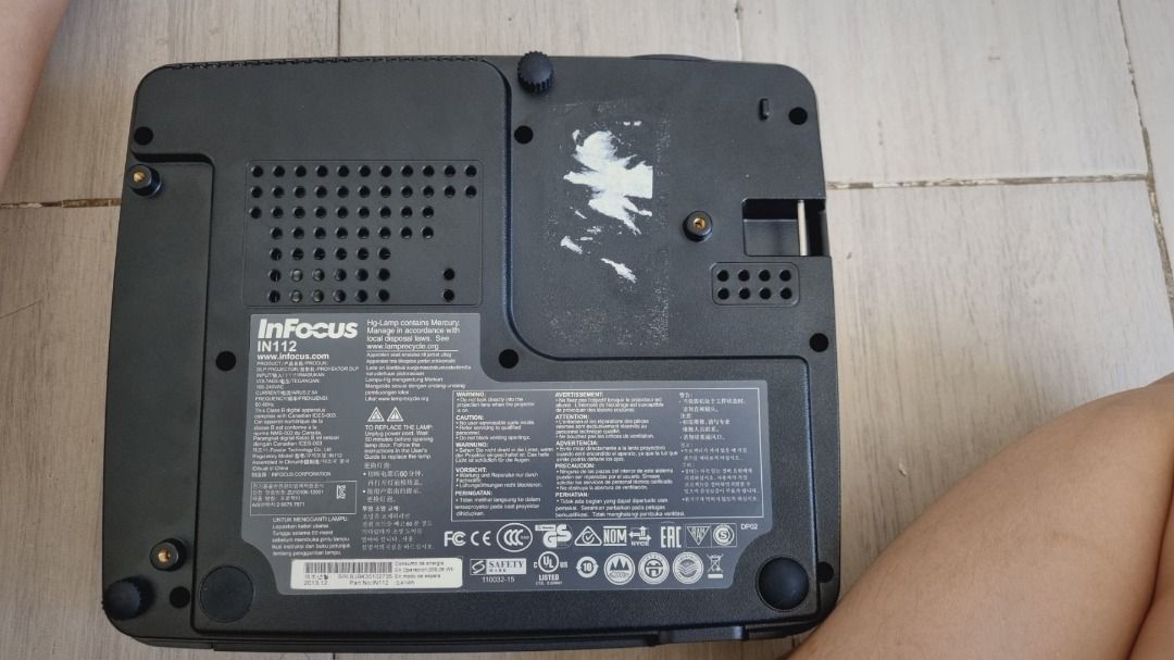 Infocus Projector with Screen and Stand, TV & Home Appliances, TV ...