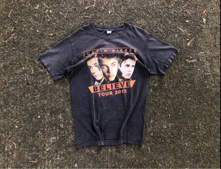(Category: ) located in . Submitted by ivothrift_ (Listing ID 1315866220, Image 1). Description: .
